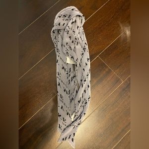 Brand new issey Miyake pleats please gray and black scarf